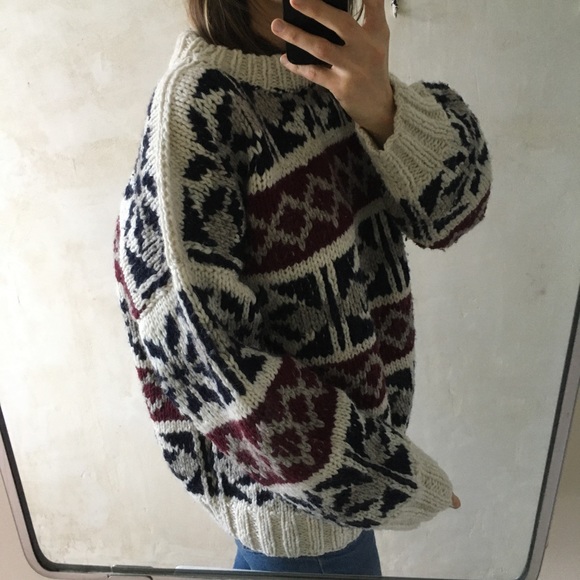 Sold! 100% wool hand knit sweater from Ecuador - Picture 2 of 8